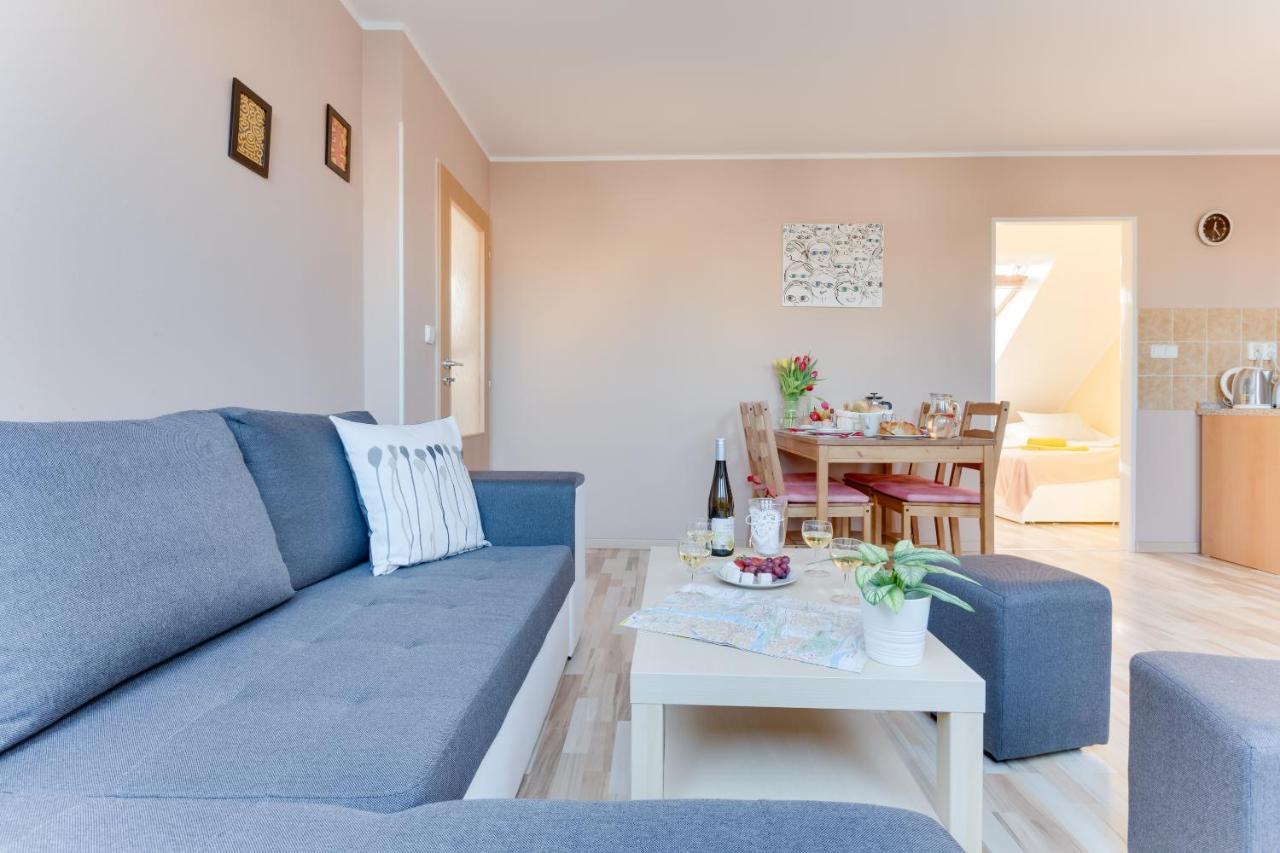 Jane'S Charming Apartment Praag Buitenkant foto
