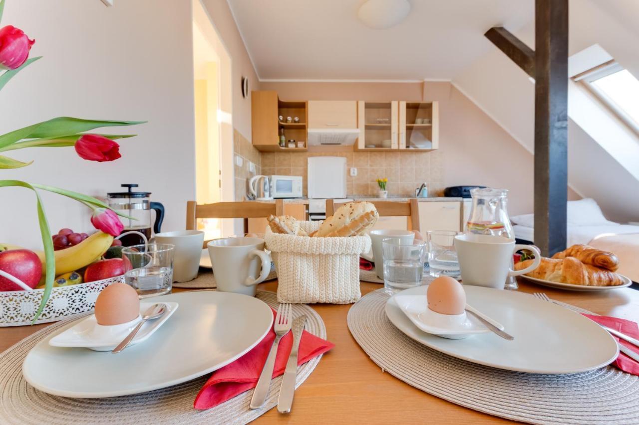 Jane'S Charming Apartment Praag Buitenkant foto
