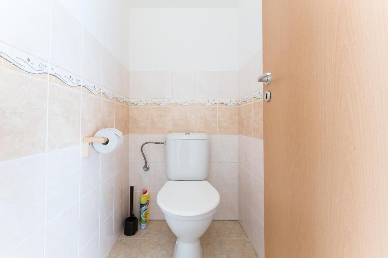 Jane'S Charming Apartment Praag Buitenkant foto